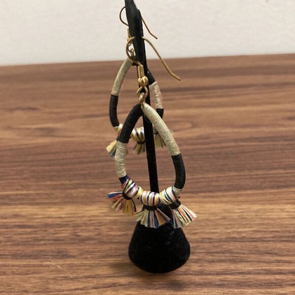 NWOT Hoop Earrings in Multicolor Raffia with Gold-tone French Ear Wire. - Picture 2 of 2